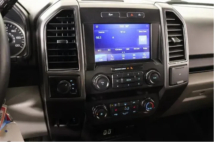 $25780 : Ford F-150 2019 4x4 XLT 4dr image 5