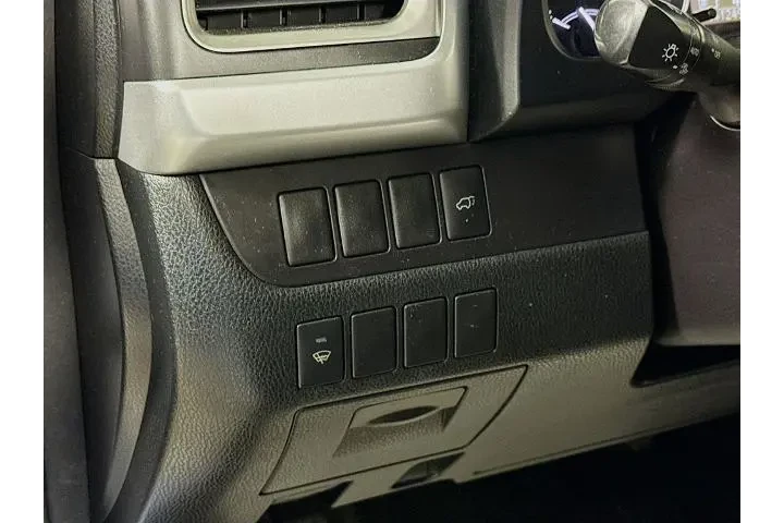 $13750 : Toyota Highlander 2015 LE 4d image 10