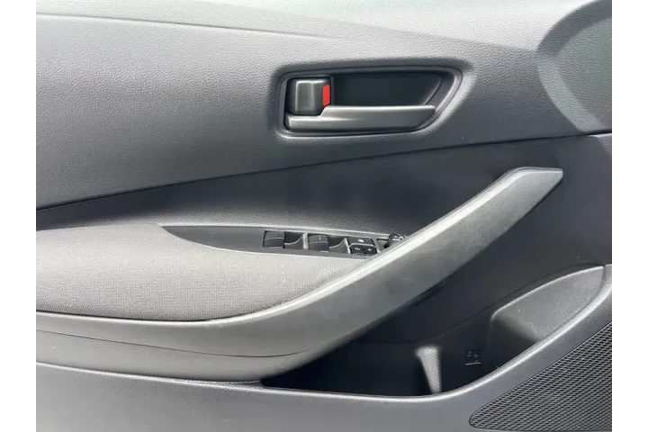 $17900 : 2022 Corolla Hybrid LE image 10