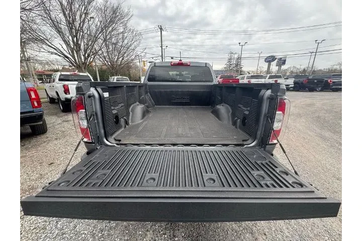 $28500 : GMC Canyon 2022 4x2 Elevatio image 5