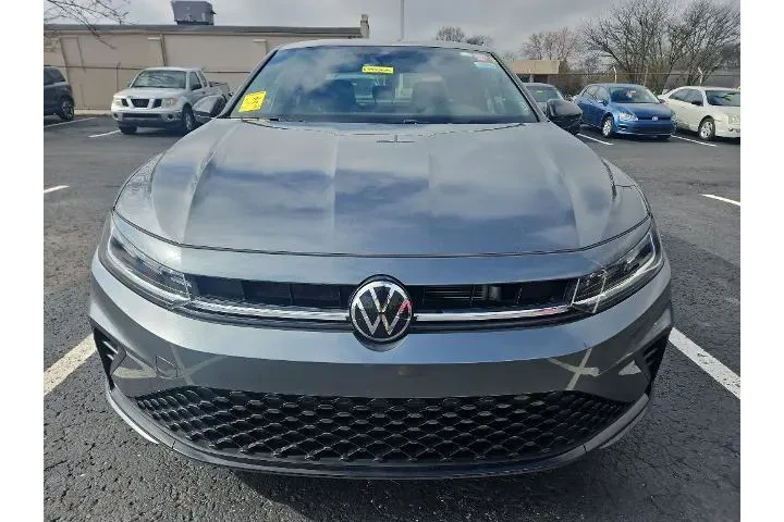 $19918 : Volkswagen Jetta 2025 Sport image 3