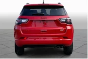$22882 : Jeep Compass 2022 4x4 Limite thumbnail