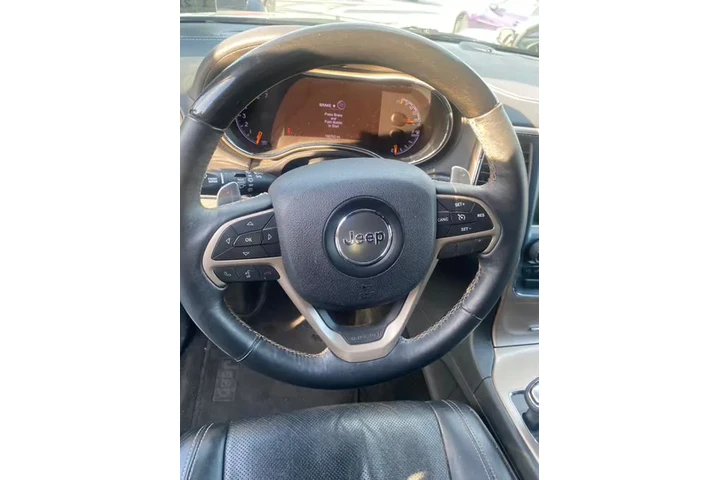 Used 2015 Grand Cherokee 4WD image 7