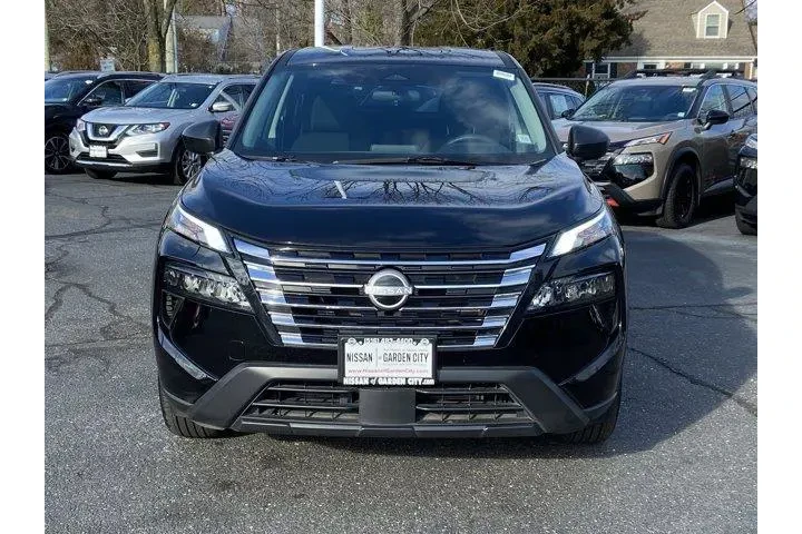 $20487 : Nissan Rogue 2025 AWD S 4dr image 2