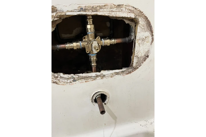 Plumbing services image 1