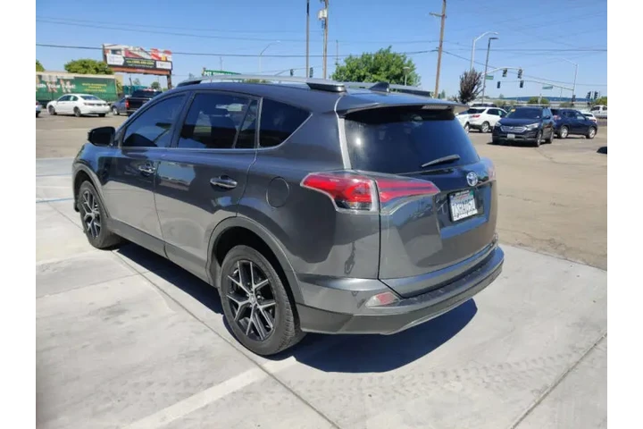 $16999 : 2016 RAV4 SE image 4