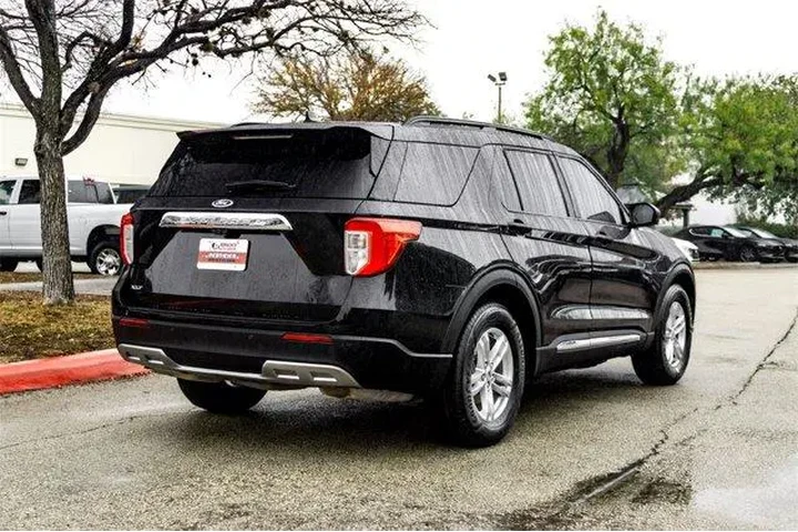 $26598 : Ford Explorer 2023 XLT 4dr S image 5