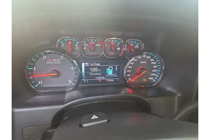 $27000 : Chevrolet Silverado 2500HD 2 image 9