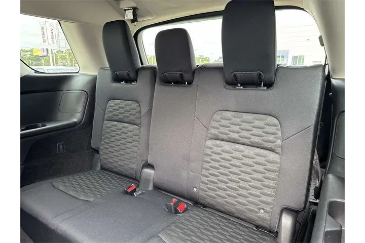 $34700 : Nissan Pathfinder 2025 AWD S image 8