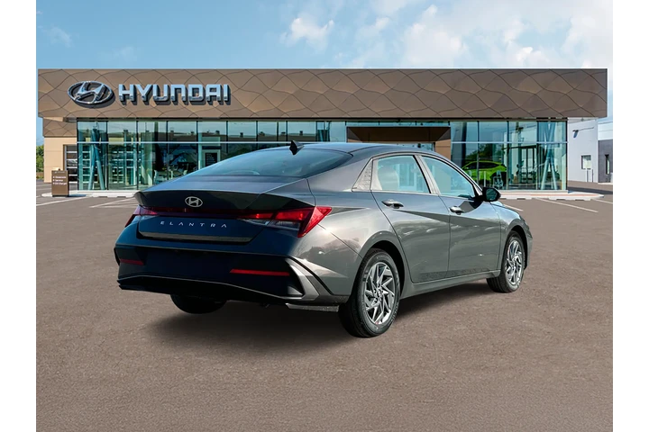 $20137 : Hyundai ELANTRA 2024 SEL 4dr image 7