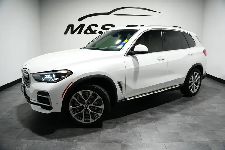 $33878 : 2022 X5 xDrive40i image 2