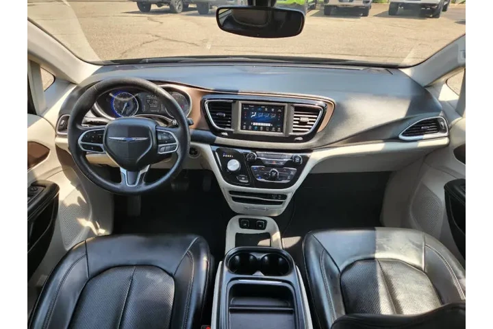 $14985 : 2020 Voyager LXi image 4