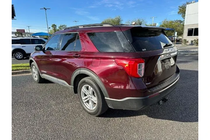 $28318 : Ford Explorer 2022 XLT 4dr S image 4