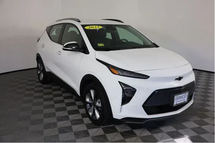 $16999 : Chevrolet Bolt EUV 2023 LT 4 image 1