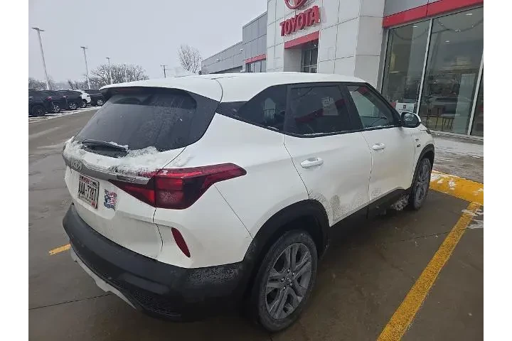 $19495 : Kia Seltos 2023 AWD LX 4dr S image 8