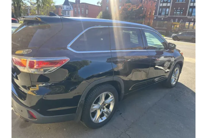 $15999 : 2016 Highlander Limited image 10
