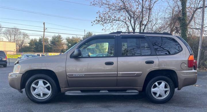 $3995 : 2002 GMC Envoy SLE image 5