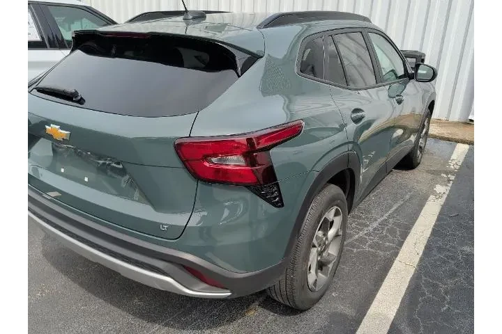 $20121 : Chevrolet Trax 2025 LT 4dr C image 3