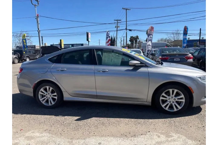 $8999 : 2015 200 Limited image 9