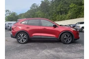 $17490 : Ford Escape 2022 SE 4dr SUV thumbnail