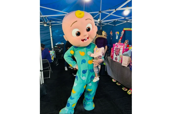 Personajes para tu fiesta image 10