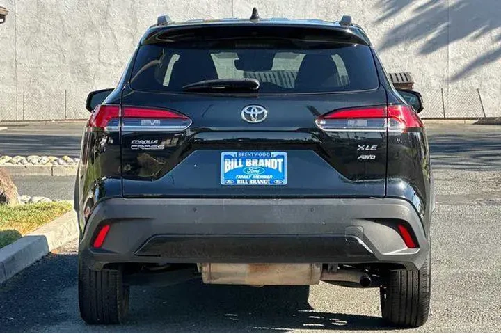 $23903 : Toyota Corolla Cross 2024 AW image 8