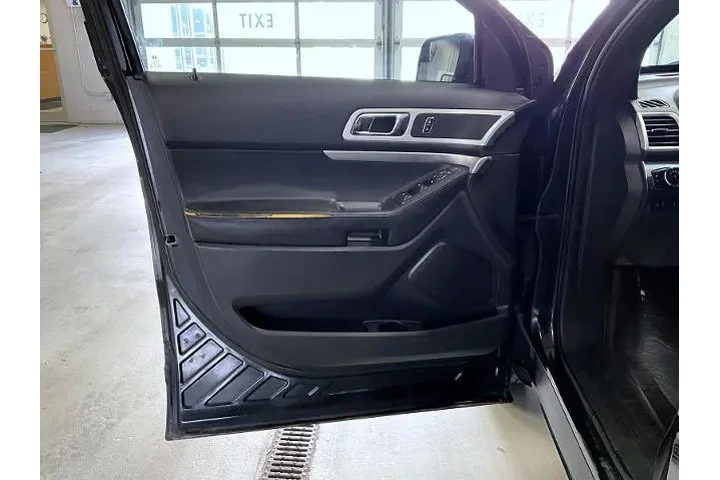 $4995 : Ford Explorer 2013 AWD XLT 4 image 10