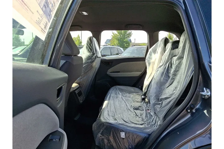 $28995 : Subaru Forester 2025 AWD Bas image 5