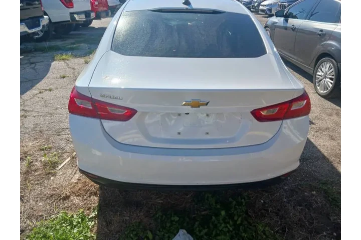 $10800 : 2023 Malibu LS Fleet image 5