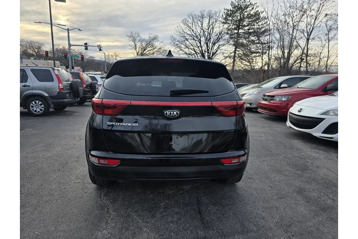 $7900 : 2018 Sportage LX FWD image 7