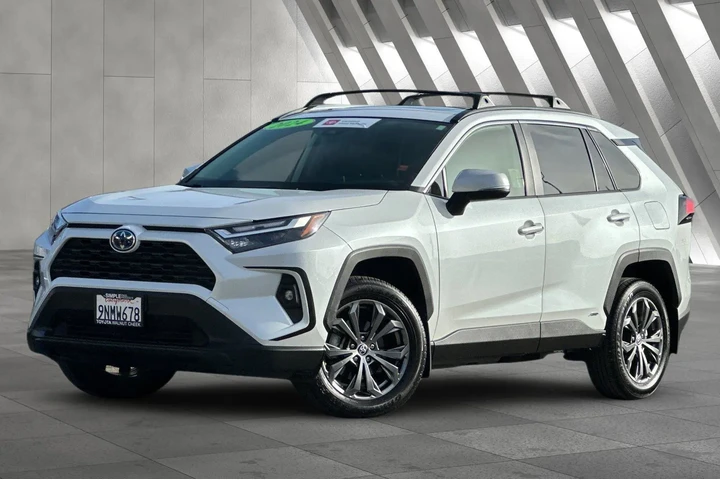 $37000 : Toyota RAV4 Hybrid 2024 AWD image 2