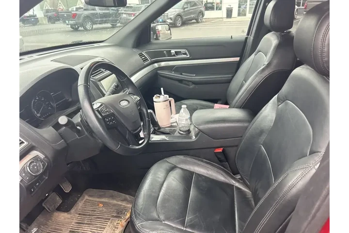 $17995 : Ford Explorer 2017 AWD XLT 4 image 4