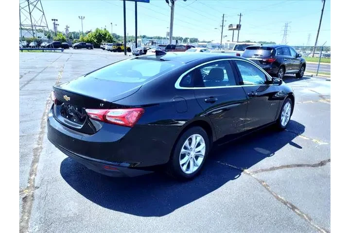 $17995 : 2019 Malibu LT image 4