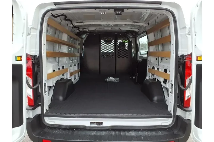$33897 : Ford Transit 2024 250 3dr LW image 8