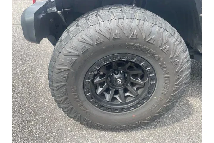 $36139 : Jeep Wrangler Unlimited 2022 image 6
