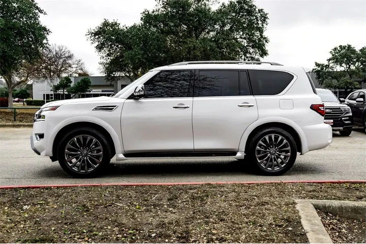 $38599 : Nissan Armada 2023 4x2 Plati image 8