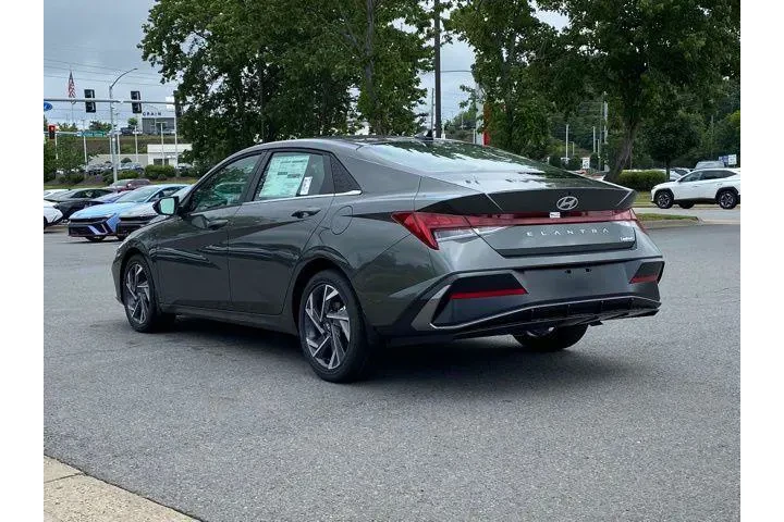 $27550 : Hyundai ELANTRA 2025 Limited image 5