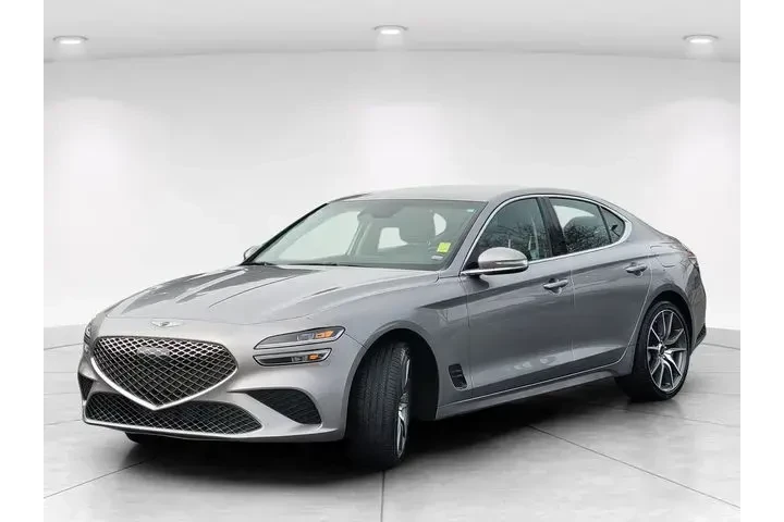 $26888 : Genesis G70 2025 2.5T Standa image 8