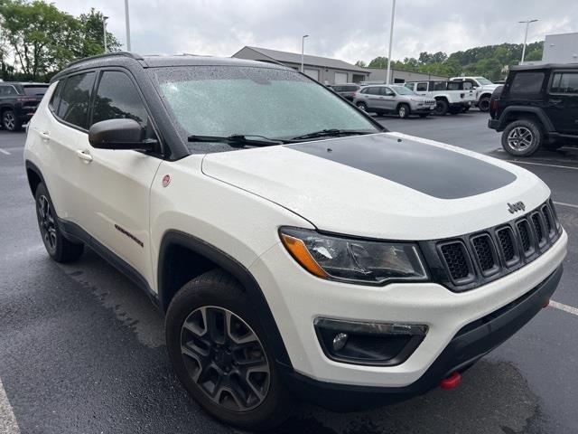$17900 : PRE-OWNED 2019 JEEP COMPASS T image 6