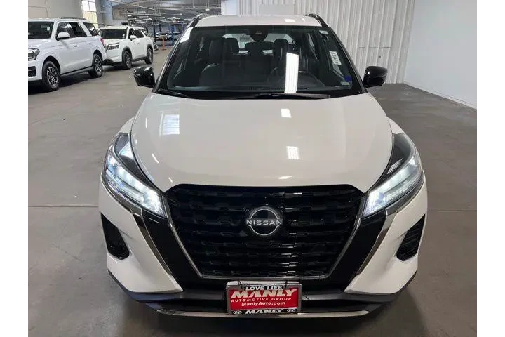 $17980 : Nissan Kicks 2023 SR 4dr Cro image 8