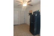$1100 : Cuarto en renta con baño thumbnail