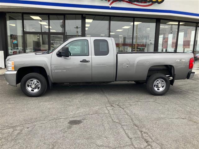 $18999 : 2009 Silverado 2500HD image 3