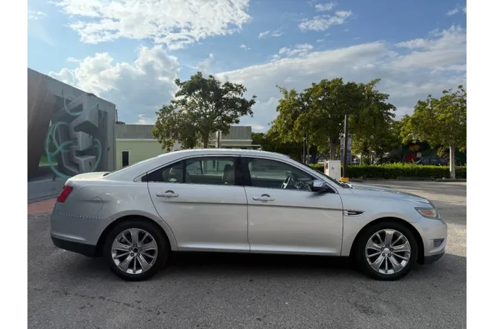 $8995 : 2010 Taurus Limited image 5