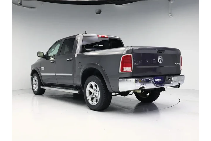 $28998 : Ram 1500 2018 4x4 Laramie 4d image 2