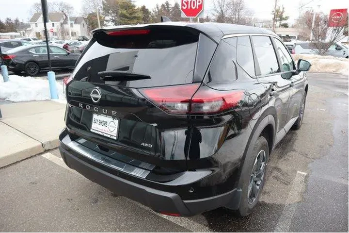 $23476 : Nissan Rogue 2025 AWD SV 4dr image 5