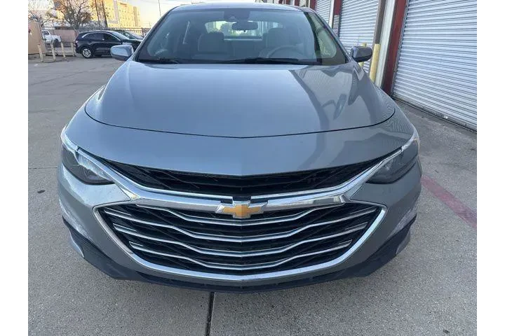 $18550 : Chevrolet Malibu 2024 LT 4dr image 4