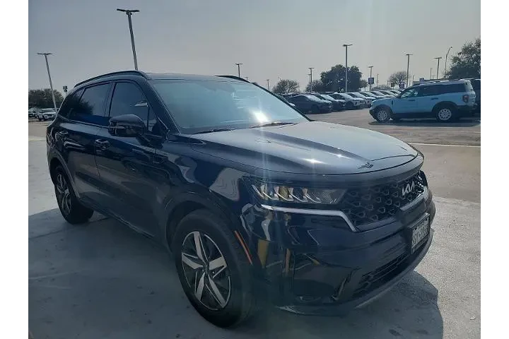 $22998 : Kia Sorento 2022 S 4dr SUV image 4