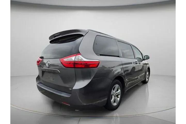 $17991 : Toyota Sienna 2016 LE 7-Pass image 5