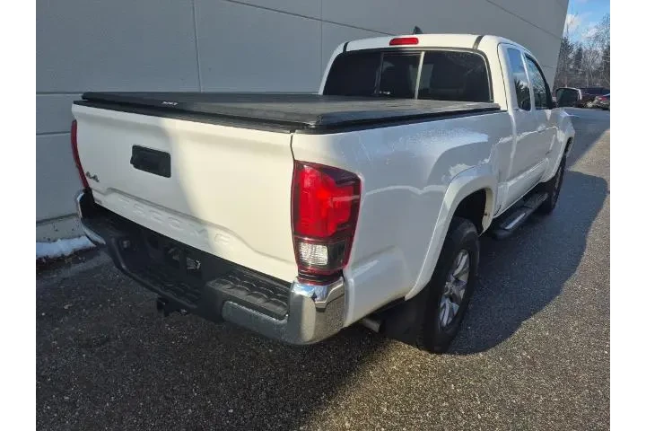 $28990 : Toyota Tacoma 2019 4x4 SR5 4 image 6