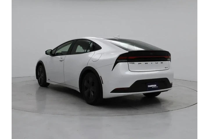 $29998 : Toyota Prius 2025 AWD LE 4dr image 2